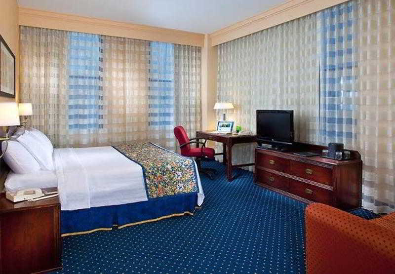 Hotel Courtyard By Marriott New Orleans Downtown Near The French Quarter Pokoj fotografie