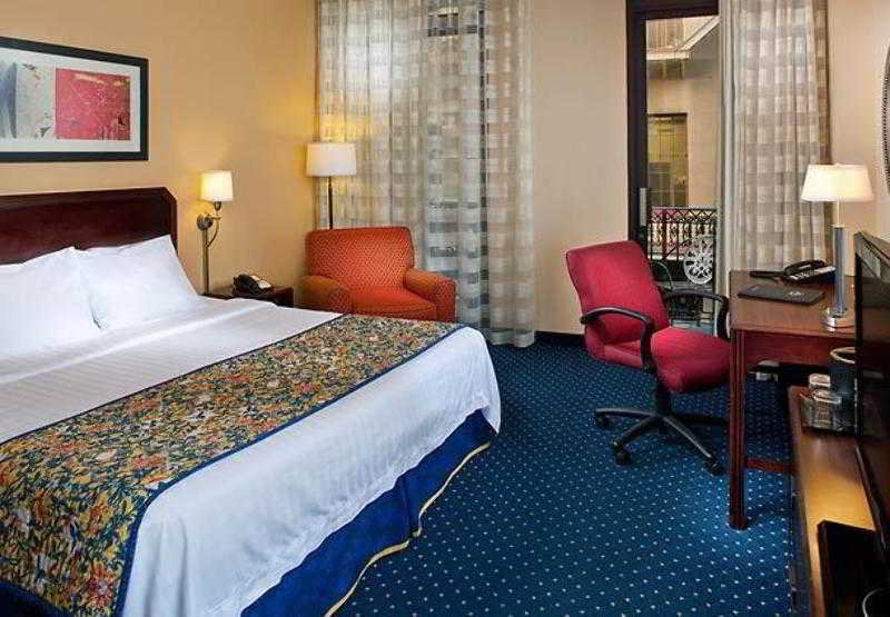 Hotel Courtyard By Marriott New Orleans Downtown Near The French Quarter Pokoj fotografie
